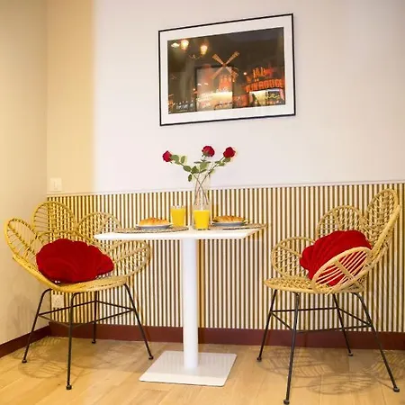 Cosy Flat Near Sacre-coeur * Париж